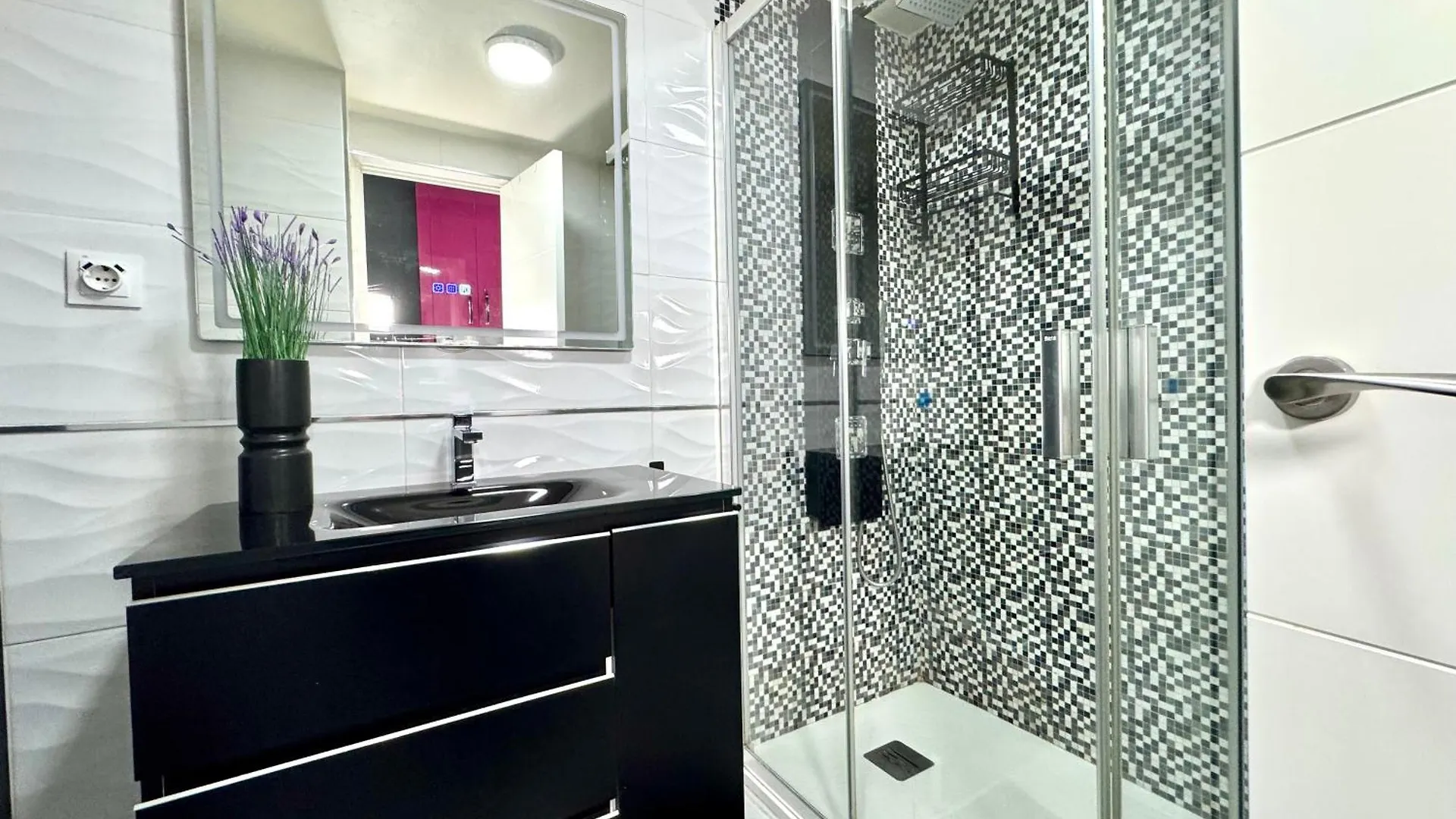Luxury And Pink Vistasalmar Apartman Torremolinos 0*,