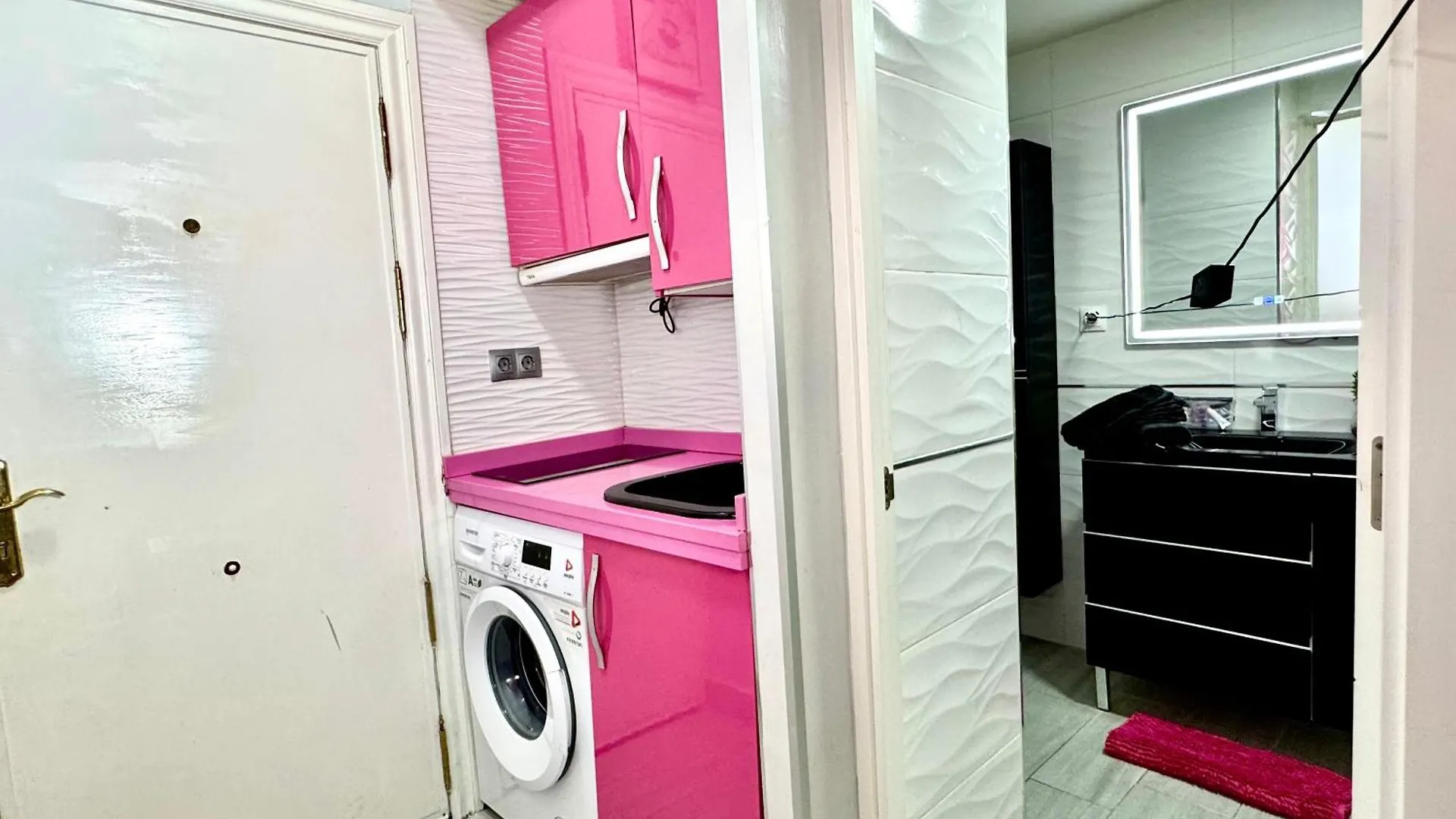 Апартаменты Luxury And Pink Vistasalmar Торремолинос Испания