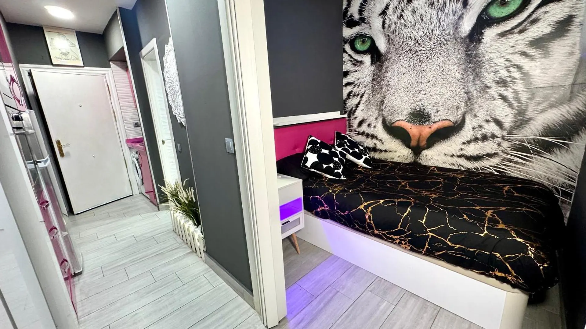 Апартаменты Luxury And Pink Vistasalmar Торремолинос Испания
